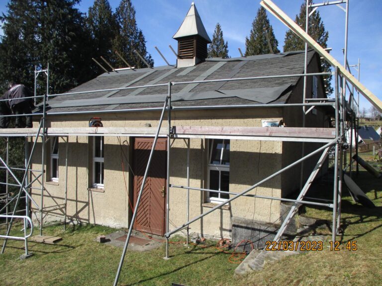 Sanierung Trauerhalle Heidersdorf vorher
